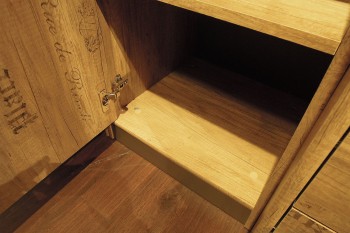 Шкаф для белья «Пилигрим» (Дуб Каньон светлый, Фон серый) в Мирном - mirnyj.mebel54.com | фото